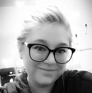 Meet your Posher, Shea